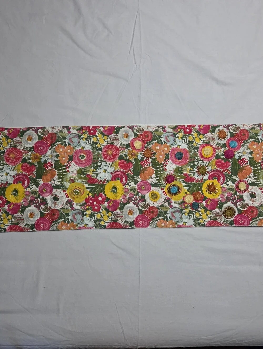 Pier 1 Imports Bountiful Blooms Table Runner 12.75